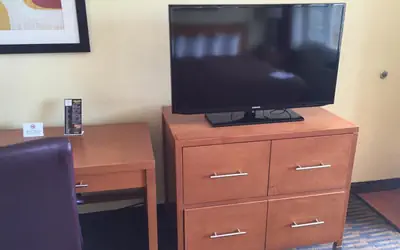 Howard Johnson by Wyndham San Diego Sea World