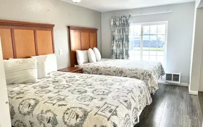 Royal Gateway Motel by OYO