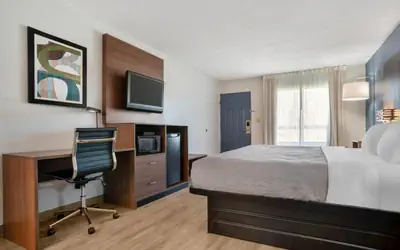 Quality Inn & Suites near Lake Eufaula