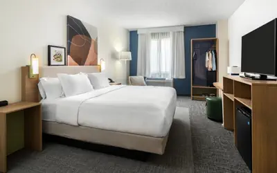 Spark by Hilton Glendive