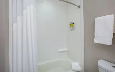 Holiday Inn Express Surprise by IHG