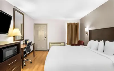 Rodeway Inn Waco Downtown near University