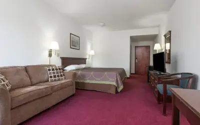 Super 8 by Wyndham Grayson