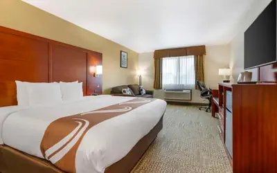 Quality Inn & Suites Stoughton - Madison South