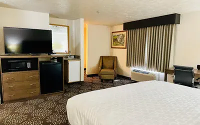 Clarion Pointe Wenatchee