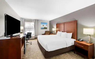 Clarion Pointe Apex - Holly Springs