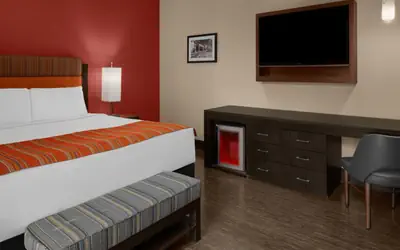 SIRTAJ – Beverly Hills