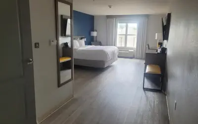 Comfort Inn & Suites Dothan Northside Plaza