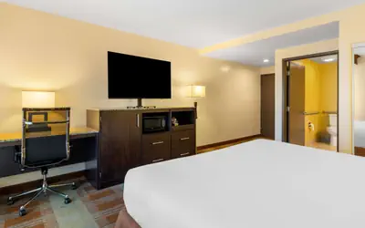 Best Western Date Tree Hotel