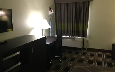 Super 8 by Wyndham Greer/Spartanburg Area