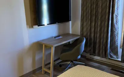 Days Inn by Wyndham Hutchinson