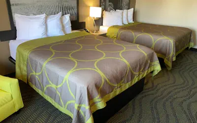 Super 8 by Wyndham Kokomo