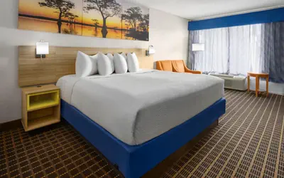 Days Inn by Wyndham Waycross