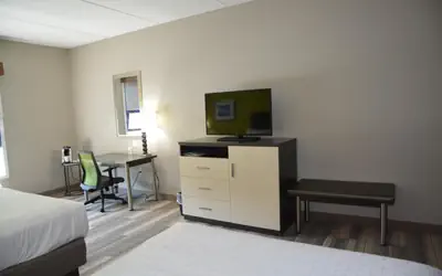 Holiday Inn Express & Suites Caryville by IHG