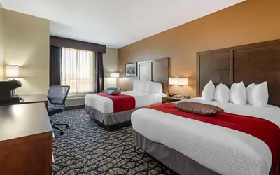 Best Western Plus Lakeview Hotel