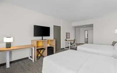 Spark by Hilton Des Plaines Chicago O'Hare