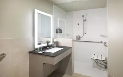 Hotel Indigo Long Island - East End by IHG