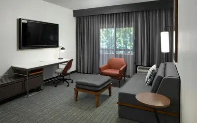 Courtyard Williamsburg - Busch Gardens