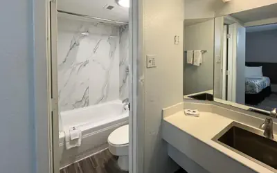 Studio 6 Extended stay Huntsville, AL - US Space & Rocket Center