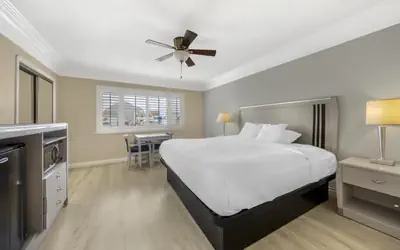 Best Western Tradewinds