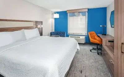 Holiday Inn Express Hotel & Suites Bloomington-Normal University Area by IHG