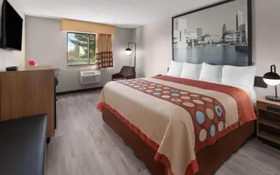 Super 8 by Wyndham Kent/Akron Area