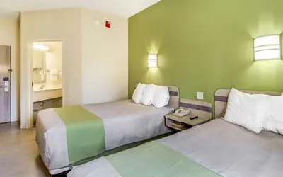 Motel 6-Medina, OH - Cleveland