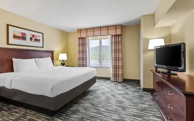 Country Inn & Suites by Radisson, Princeton, WV