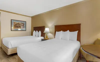 Best Western PLUS Morristown Inn-Florham Park