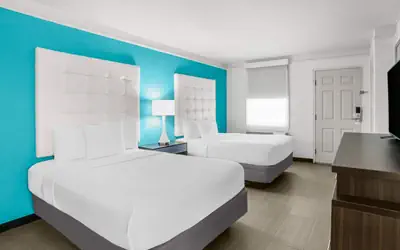 Howard Johnson by Wyndham Columbus Fort Moore