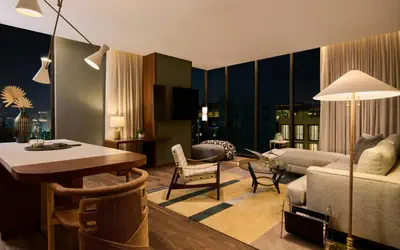 The Hollywood Grande, Autograph Collection