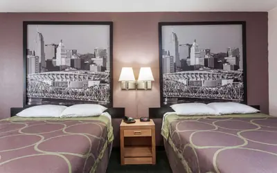 Super 8 by Wyndham Carrollton