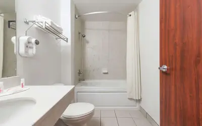 Super 8 by Wyndham Weatherford