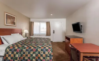 Travelodge by Wyndham Hemet CA