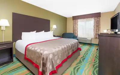 Ramada by Wyndham Vandalia