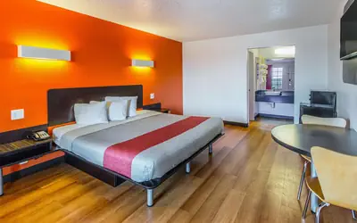 Motel 6-Waxahachie, TX