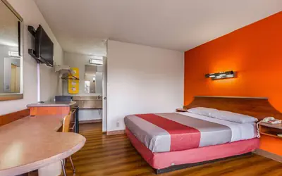 Motel 6-Mount Vernon, IL