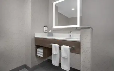 Independent SPHC BWI Suites