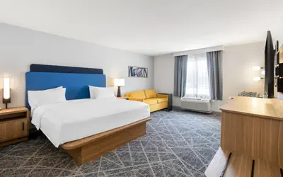 Hampton Inn & Suites New Castle, PA