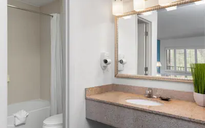 PaddleTail Waterfront Lodge, Trademark Collection by Wyndham