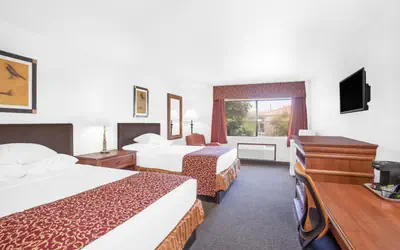 Ramada by Wyndham Barstow