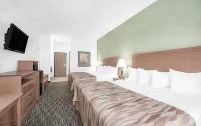 Baymont by Wyndham Pearsall