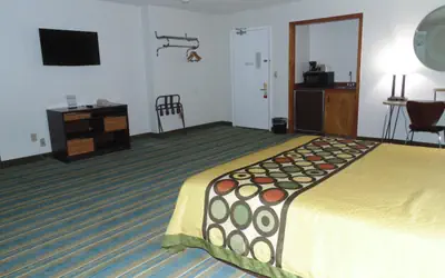 Super 8 by Wyndham Sapulpa/Tulsa Area