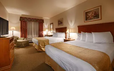 Best Western Plus Lake Elsinore Inn & Suites