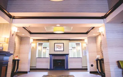 Holiday Inn Express & Suites Morton - Peoria Area by IHG