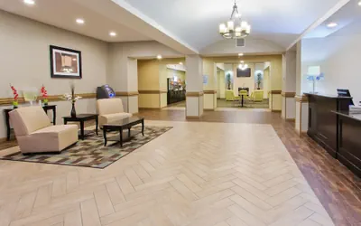 Holiday Inn Express Hotel & Suites Alvarado by IHG