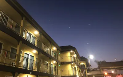 Simply Home Inn & Suites