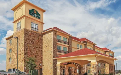 La Quinta Inn & Suites by Wyndham McKinney