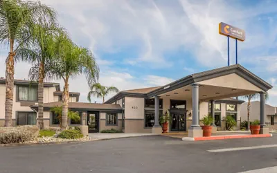 Comfort Inn & Suites Colton