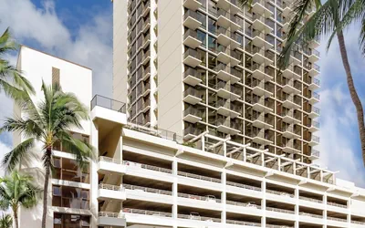 Halepuna Waikiki by Halekulani